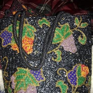 Beautiful beaded purse 7x8 in good preowned condition